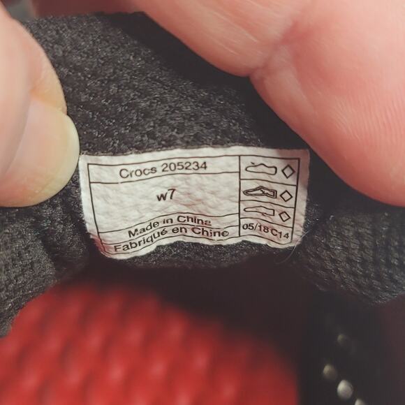 Crocs- Women's Literide Pacer Lace up Sneakers- Black- size 7 - Picture 7 of 7